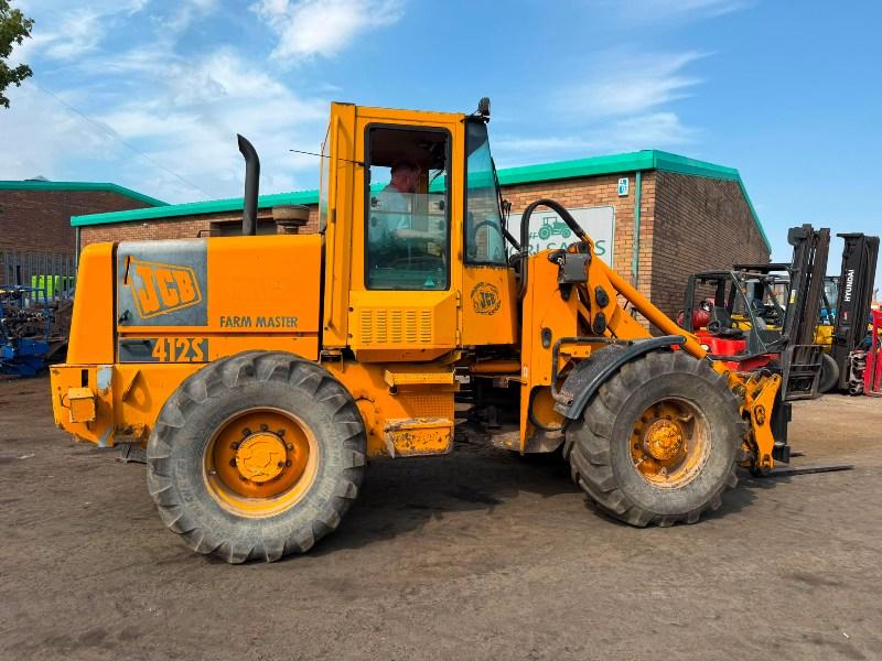 JCB 412S FARM MASTER FRONT LOADER*C/W BUCKET AND TINES*VIDEO*