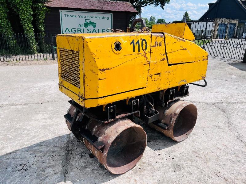 JCB VM1500 DOUBLE DRUM REMOTE CONTROL PAD FOOT ROLLER *VIDEO*