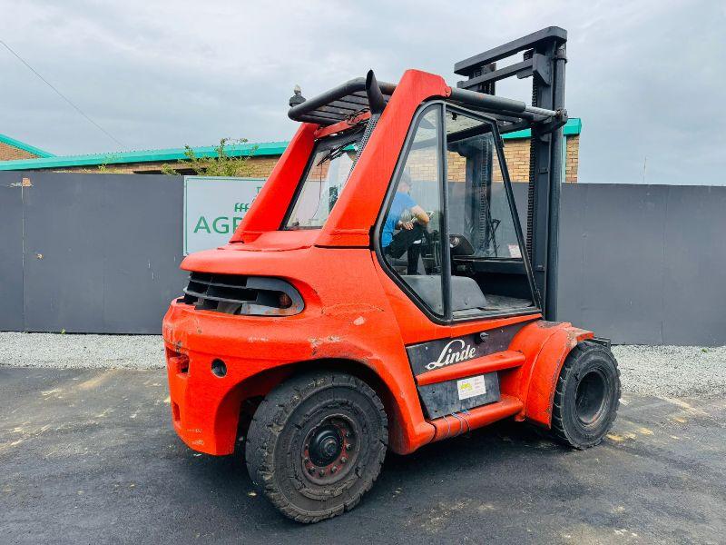 LINDE H70D 2 STAGE MASTED FORKLIFT*C/W PALLET TINES*VIDEO*