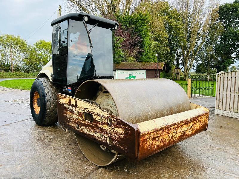 INGERSOL RAND SD-122DX TF ROLLER *4880 HOURS* C/W FULLY GLAZED CABIN *VIDEO*