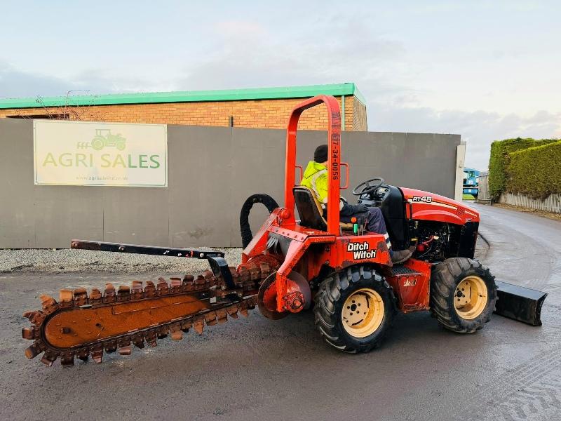 DITCH WITCH RT45 4WD TRENCHER*C/W BLADE*YEAR 2013*VIDEO*