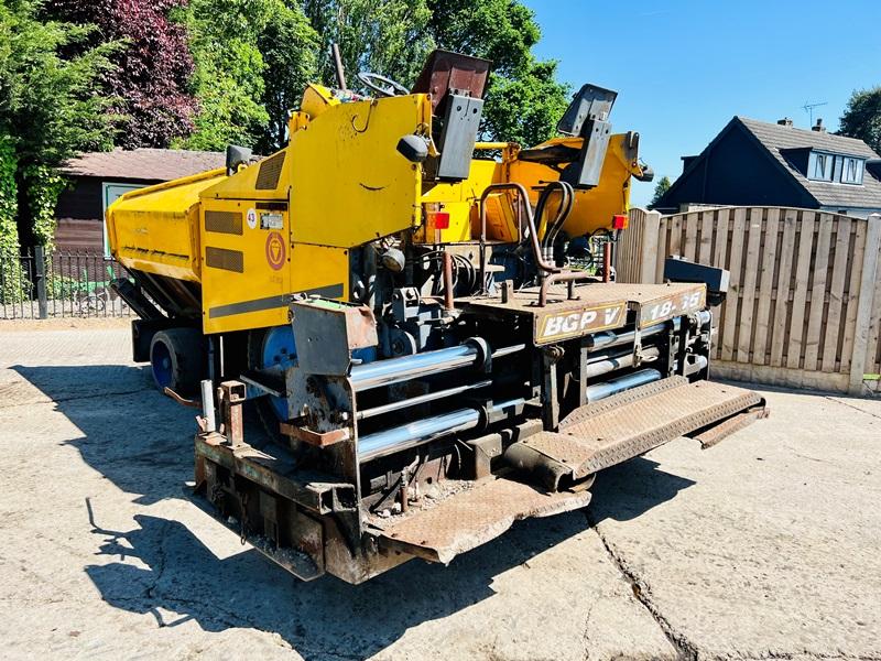 BARBER GREEN BG200 TARMAC PAVER C/W DUAL CONTROL DRIVE *VIDEO*