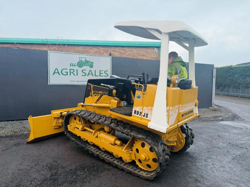 MITSUBISHI BD2J II DOZER*C/W 6 WAY PAT BLADE*ONLY 34 HOURS*VIDEO*