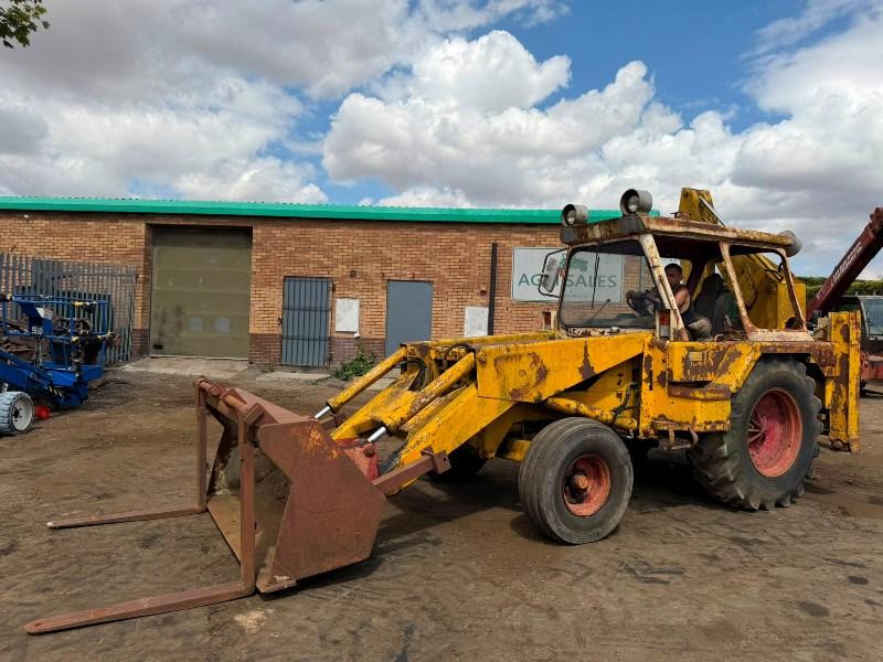 JCB 3C MARK 3 BACKHOE DIGGER* C/W POWER SHUTTLE*VIDEO*