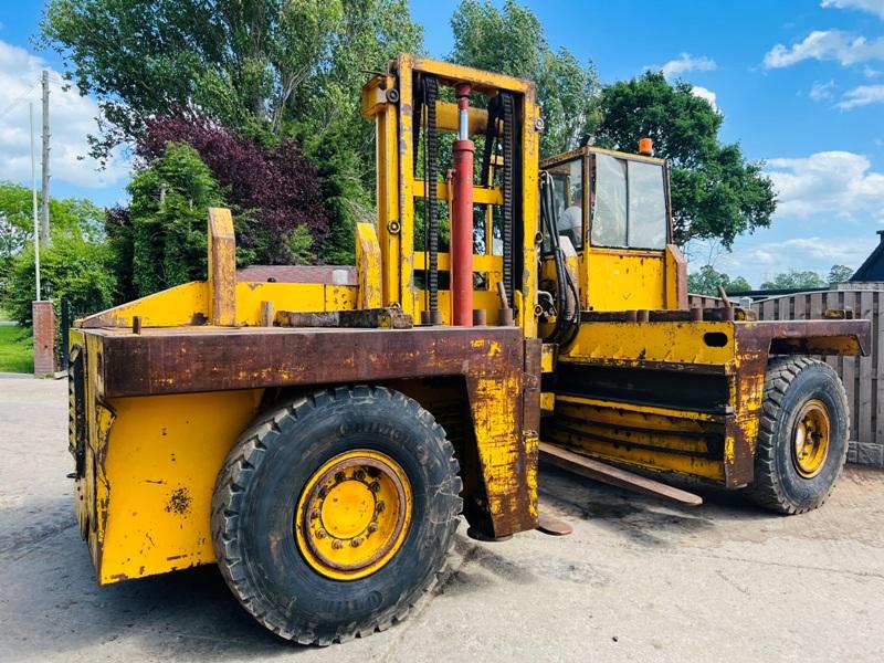 SSP SIDE LOAD DIESEL FORKLIFT C/W 2 X HYDRAULIC SUPPORT LEGS 