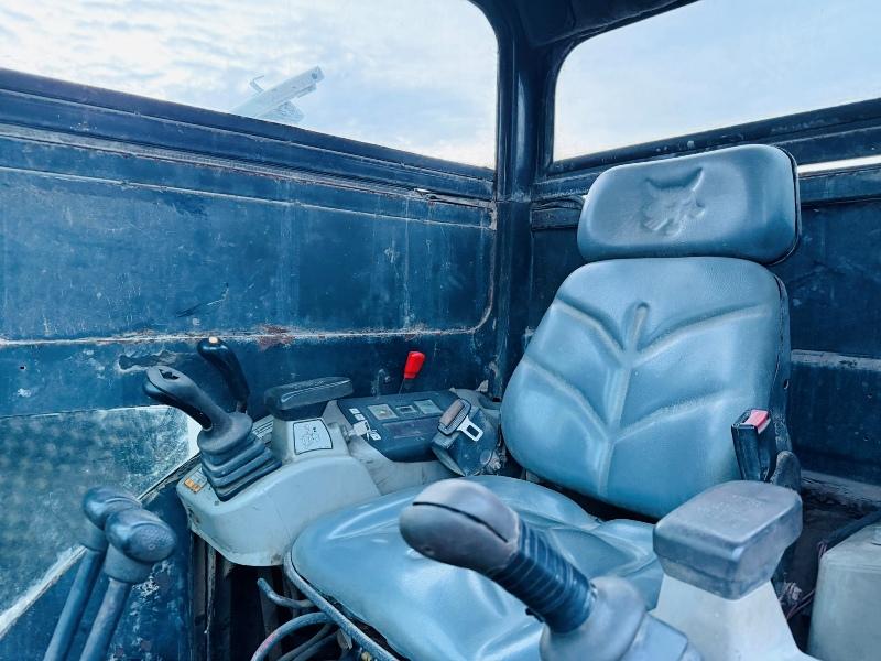 BOBCAT 331 EXCAVATOR*C/W HYDRAULIC HAMMER*404 HOURS*VIDEO*