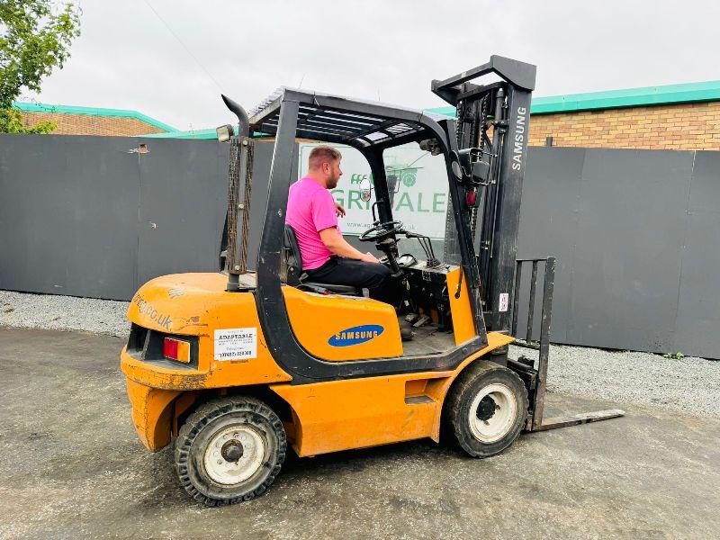 SAMSUNG 2 STAGE MASTED FORKLIFT*C/W YANMAR ENGINE*VIDEO*
