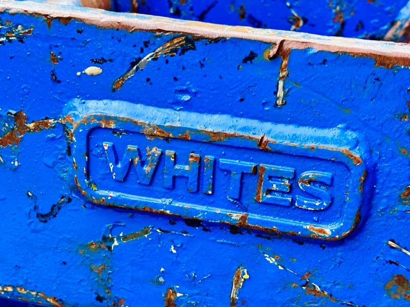 WHITES PALLET TINES TO SUIT EXCAVATOR C/W 65MM PINS 