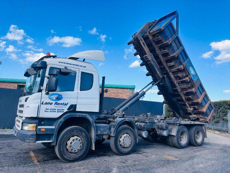 SCANIA P380 8X4 HOOKLOADER *C/W BIN*VIDEO*