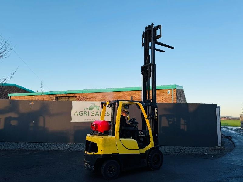 HYSTER H3.0FT CONTAINER SPEC FORKLIFT*C/W PALLET TINES*YEAR 2017*VIDEO*