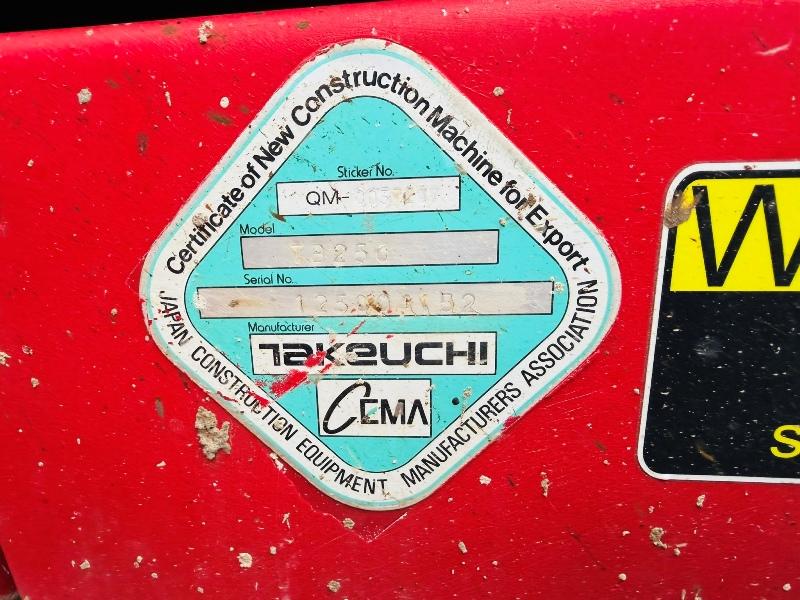TAKEUCHI TB250 TRACKED EXCAVATOR*C/W 3 BUCKETS*YEAR 2015*VIDEO*
