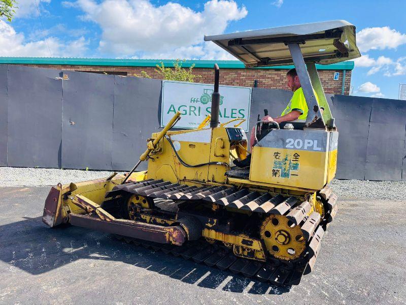 KOMATSU D20PL STRAIGHT BLADE AND TILT*3331 HOURS*VIDEO*