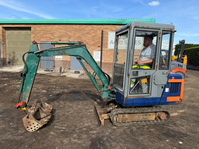 KUBOTA KX41 EXCAVATOR*C/W OFFSET BOOM*VIDEO*