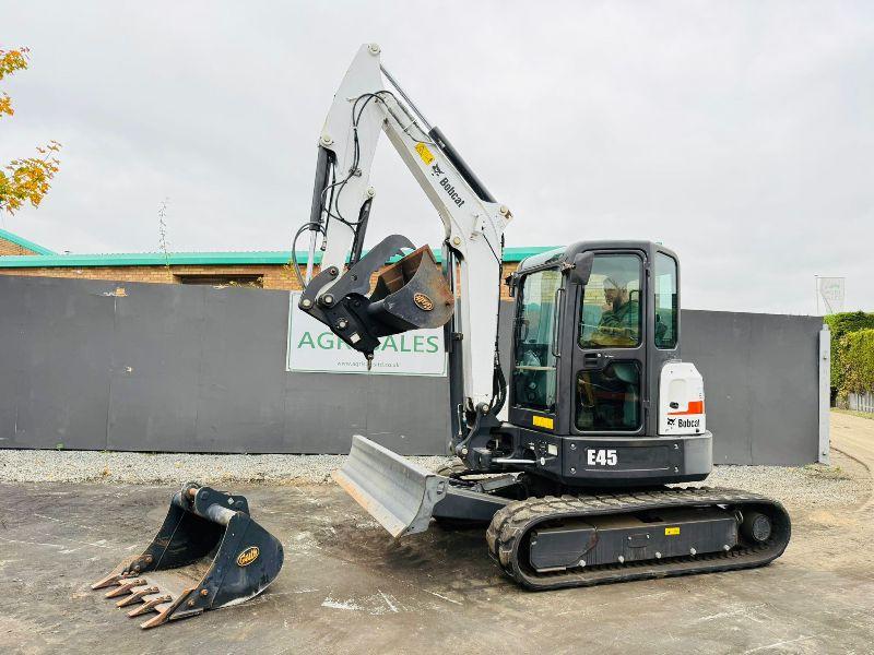 BOBCAT E45 EXCAVATOR *YEAR 2017*ONLY 257 HOURS*C/W HYDRAULIC THUMB*VIDEO*