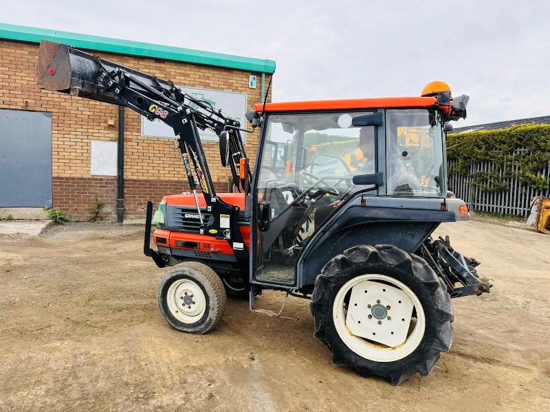 KUBOTA GL221 4WD COMPACT TRACTOR*C/W FRONT LOADER*VIDEO*