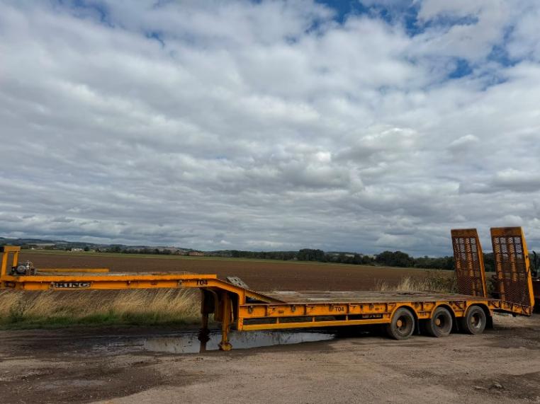 KING LOW LOADER TRAILER*C/W RAMPS & WINCH*VIDEO*