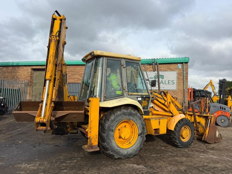 JCB 3CX PROJECT 8 SITEMASTER+*C/W 4 IN 1 BUCKET*VIDEO*