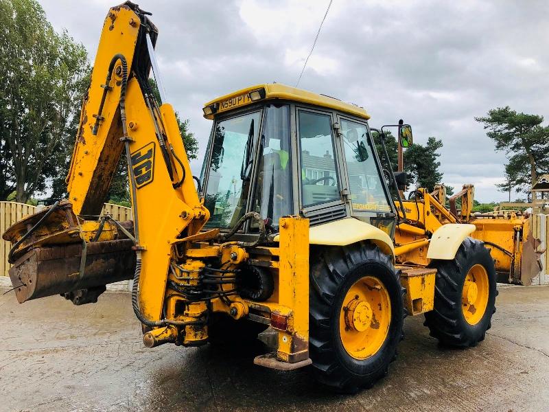 JCB 4CX SITEMASTER BACKHOE DIGGER C/W HYDRAULIC BREAKER & 8 X REAR BUCKETS