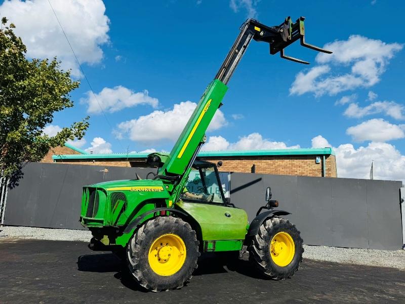 JOHN DEERE 3215 TURBO TELEHANDLER*AG SPEC*C/W PALLET TINES*