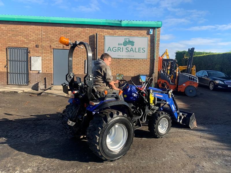 FARMTRAC 4WD 22HP COMPACT TRACTOR*ONLY 324 HOURS*AS NEW*VIDEO*