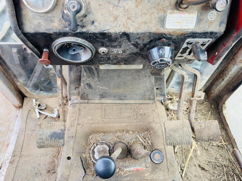 MASSEY FURGUSON 590 4WD TRACTOR*C/W MULTI POWER*VIDEO*