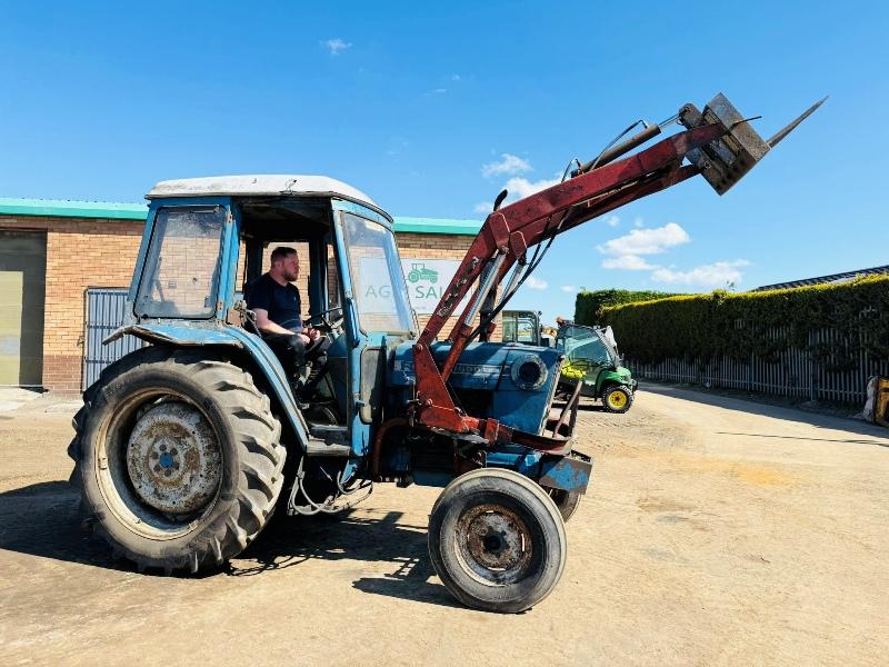 FORD 4600 2WD TRACTOR*C/W MUCK FORK*VIDEO*