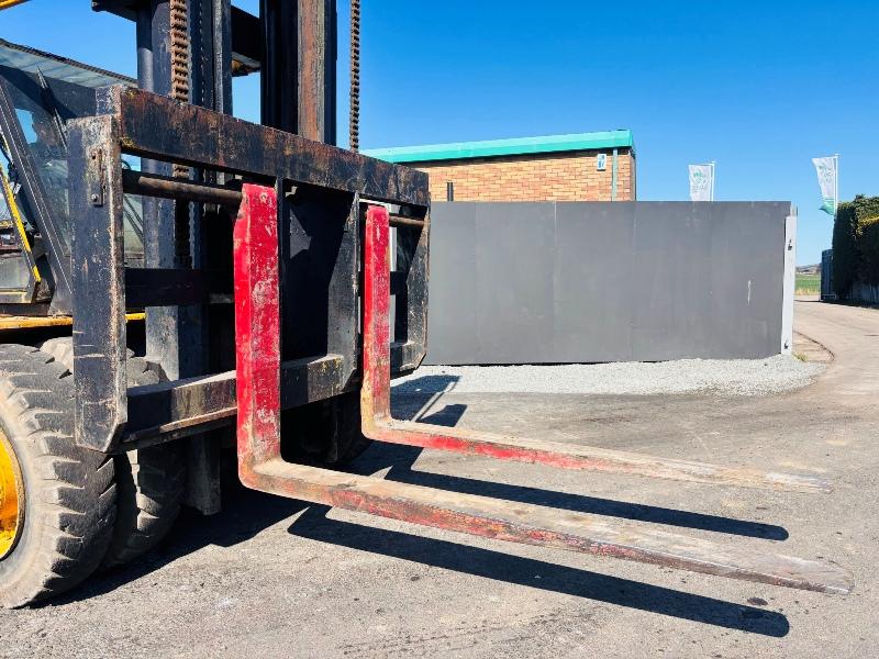 DCH DOH 12 TONNE 2 STAGE MAST LIFT *C/W 8FT TINES*VIDEO*