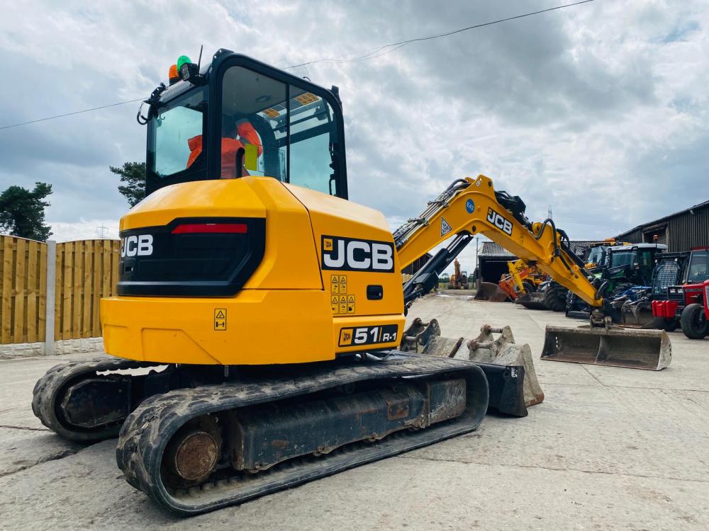 JCB 51R1 TRACKED EXCAVATOR * YEAR 2016 , ONLY 2331 HOURS * C/W 3 X