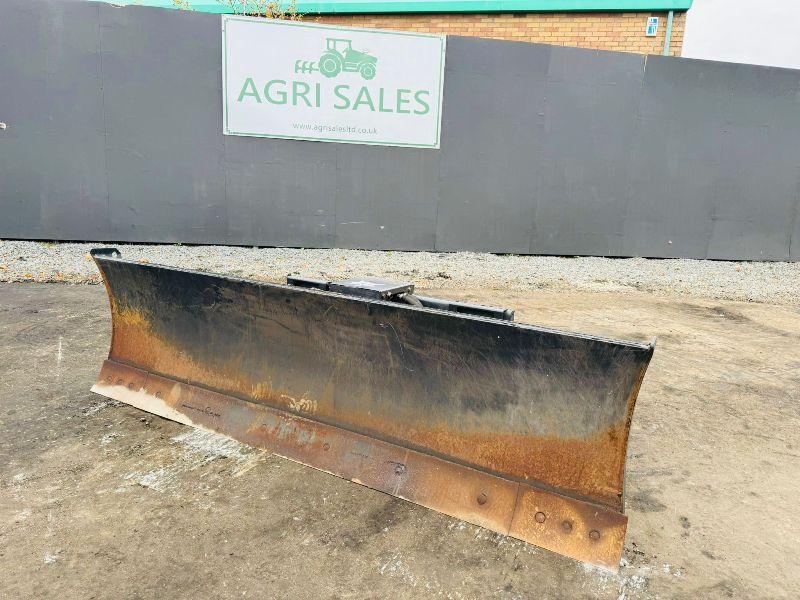 BOBCAT MODEL 90 DOZER BLADE TO SUIT SKIDSTEER*YEAR 2015*VIDEO*