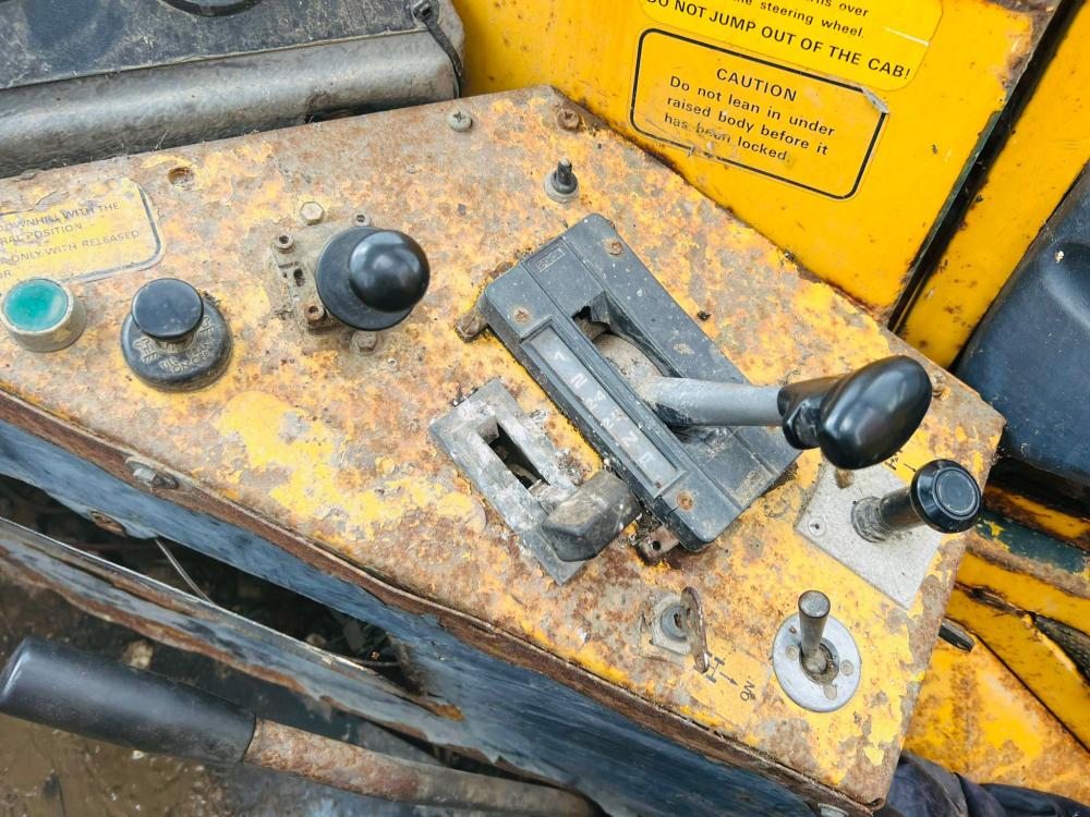 VOLVO BM A25 6X6 ARTICULATED DUMP TRUCK C/W HYDRAULIC STRAIGHT TIP 