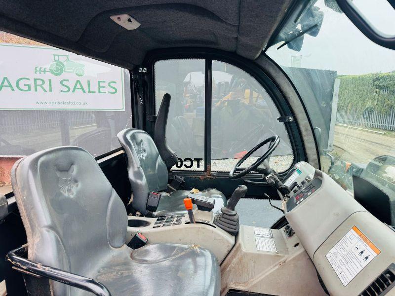 BOBCAT 5600 TOOLCAT UTILITY WORK MACHINE*3913 HOURS*C/W BUCKET*VIDEO*