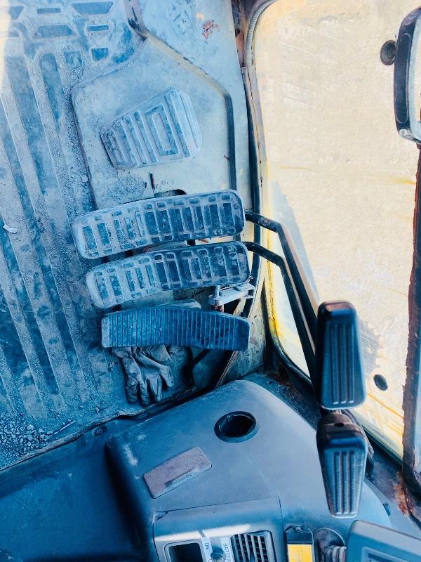 SANY SY335C TRACKED EXCAVATOR*YEAR 2015*C/W BUCKET*4868 HOURS*VIDEO*