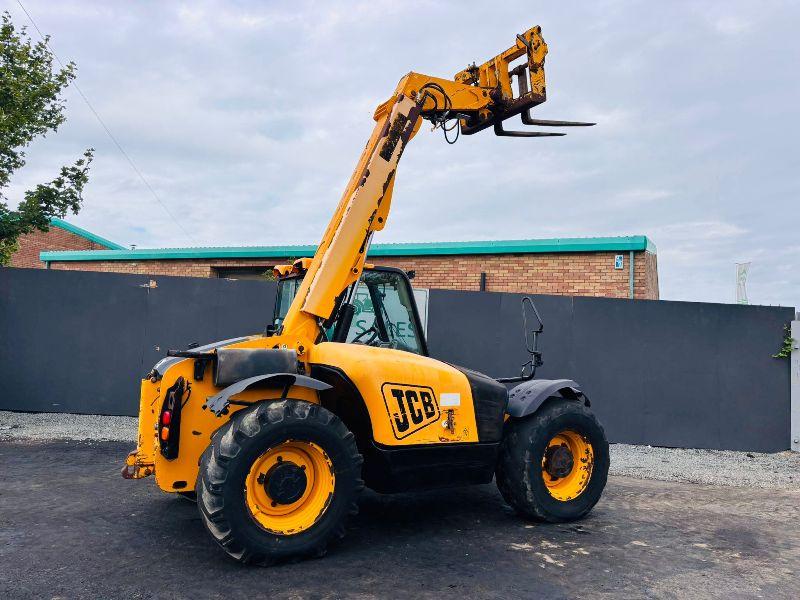 JCB 526-56 TELEHANDLER* AG SPEC*C/W PALLET TINES*VIDEO*
