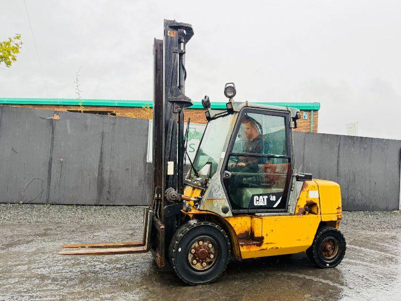 CATERPILLAR DP40K 2 4 TONNE FORKLIFT*C/W PALLET TINES*VIDEO*