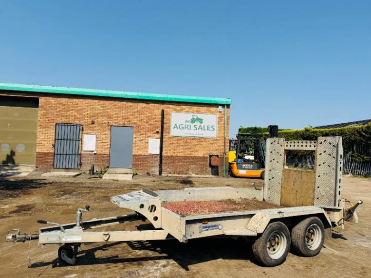 TWIN AXLE INDESPENSION TRAILER*C/W DROP DOWN RAMPS*VIDEO*