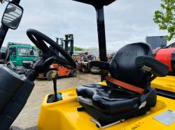 HYUNDAI 35L-7A FORKLIFT*C/W FORK POSITIONER*YEAR 2016*VIDEO*