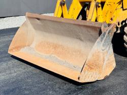 JCB 2CX AIR MASTER *DROVE OFF TRUCK NIPPED UP IN YARD SPARES AND REPAIRS*VIDEO*