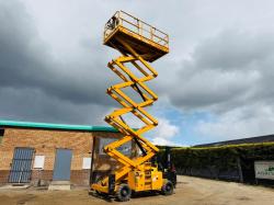 HAULOTTE H18SX 4WD SCISSOR LIFT*2514 HOURS*YEAR 2015*VIDEO*