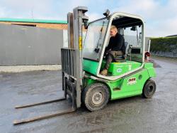 DRAGO 250 3 STAGE MAST FORKLIFT*C/W SIDESHIFT*VIDEO*