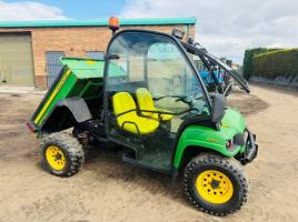 JOHN DEERE GATOR XUV FULL CAB* MANUAL TIP*VIDEO*