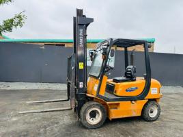 SAMSUNG 2 STAGE MASTED FORKLIFT*C/W YANMAR ENGINE*VIDEO*