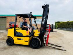 HYUNDAI 35L-7A FORKLIFT*C/W FORK POSITIONER*YEAR 2016*VIDEO*