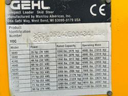 GEHL 5240 SKIDSTEER*2298 HOURS*C/W CAB DOOR*YEAR 2013*VIDEO*