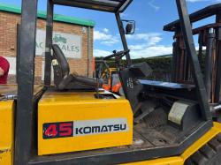 KOMATSU FD45T-5E FORKLIFT*C/W PALLET TINES*VIDEO*