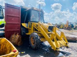 JCB 4CX BACKHOE & JCB 3CX BACKHOE GETTING LOADED INTO CONTAINER FOR EXPORT 