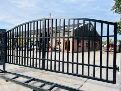 BRAND NEW STEEL TWIN OPENING STEEL GATE'S *15FT X 6FT 2 INCH* VIDEO*