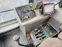 JCB 155-65 FASTRAK TRACTOR*C/W REAR LINKAGE AND PTO*VIDEO*