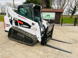 BOBCAT T590 TRACKED SKIDSTEER *YEAR 2015 , 2370 HOURS* C/W PALLET TINES * VIDEO *