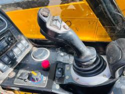 JCB 526-56 4WD TELEHANDLER *AG-SPEC, YEAR 2013* C/W PICK UP HITCH *VIDEO*