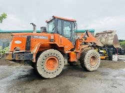 DOOSAN DL200-3 LOADING SHOVEL* C/W BUCKET*YEAR 2015*VIDEO*